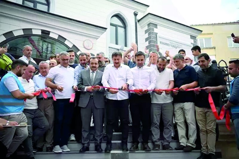 52 yıllık Yunus Emre Camii, yeni ismiyle ibadete açıldı