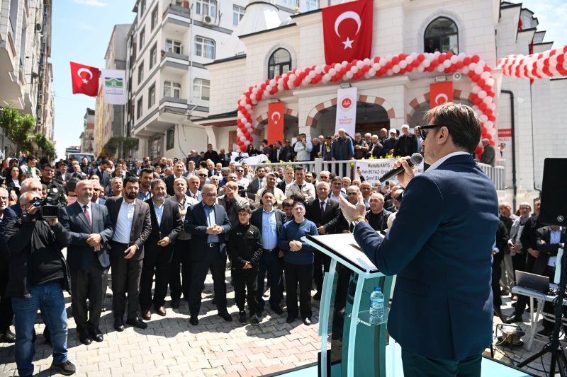 Mehmet Ata Paçalı Camii ibadete açıldı