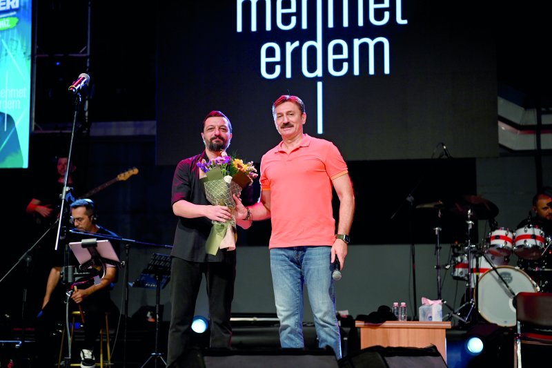 Mehmet Erdem, Bahçelievler’i coşturdu